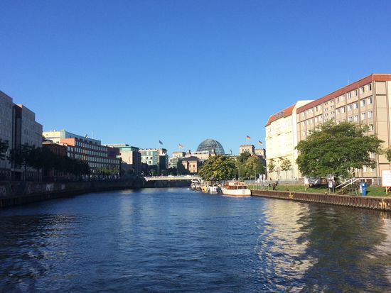 Der Sportbootanleger in Berlin Mitte