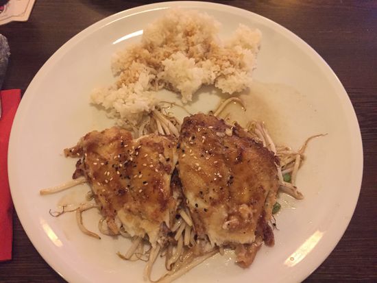 Gegrilltes Schollenfilet beim Chinesen