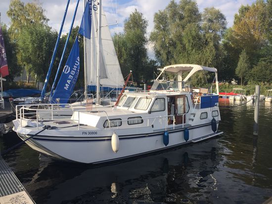 In der Marina am See direkt in Potsdam