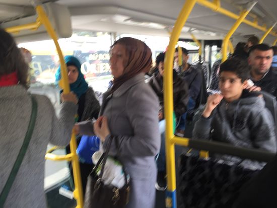 Wenig Deutsche im Bus...