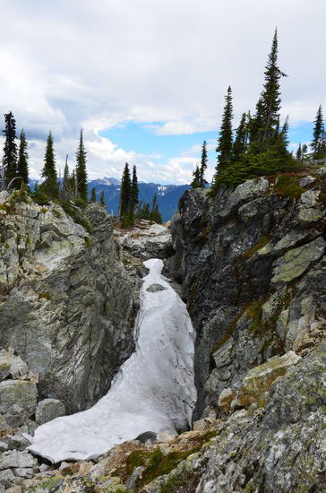 ein mini-mini Gletscher auf einem Trail