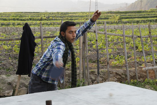 Kumar spiel schnell - wie man an seiner Hand sieht