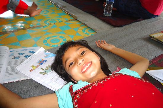 Micky ist sichtlich erleichtert, dass dieser Teil des Tages endlich vorbei ist. 