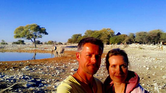 Wirklich großartig hier zu sein (die Sonne blendet so...da freut man sich eher "von innen"