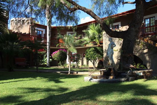 Back "in town"...die Stadt hat uns wieder und wir müssen uns erstmal wieder an den Lärm gewöhnen...ein schöner Abschluss mit Blick auf die Stadt ist da ein letzter Tag im Hotel Heinitzburg...