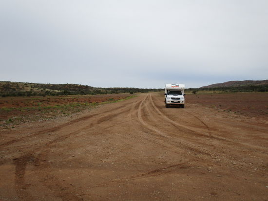 Wie viele Autos hier wohl pro Tag/Woche/Monat vorbei kommen? Nicht viele, so viel ist sicher 