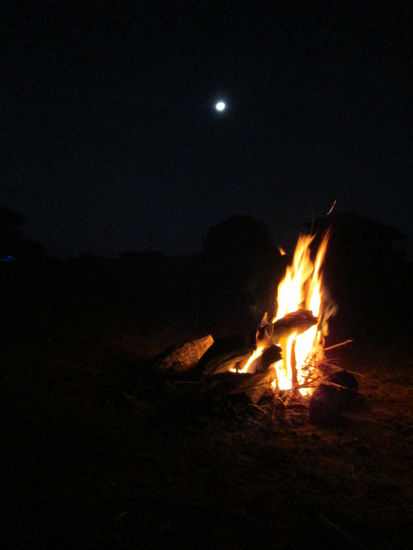 Campfire bei (fast) Vollmond