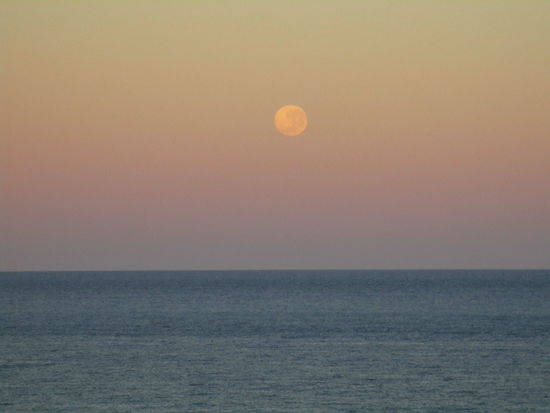 Guten Morgen vom Cape Leveque - und der Mond war auch noch da 