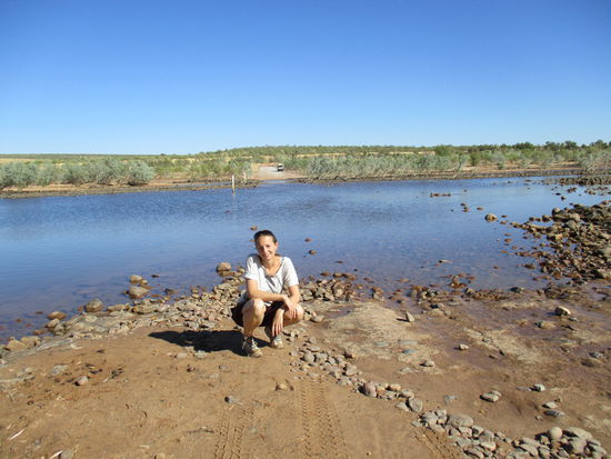 Würde sie so entspannt lächeln, wenn sie gewusst hätte, dass es hier "Salties" gibt? 