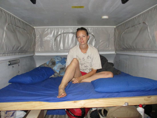 Müde aber zufrieden vor der letzten Nacht in unserem liebgewonnenen Bett im Camper 