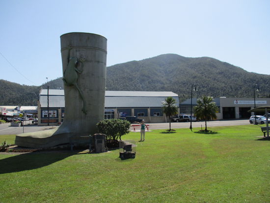 Wir waren auch oben! Man kann innen rauf gehen 