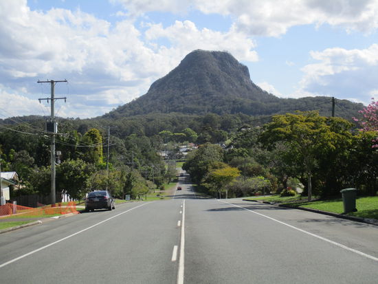 Mount Cooroora von Pomona aus gesehen - ja ich war wirklich ganz oben 