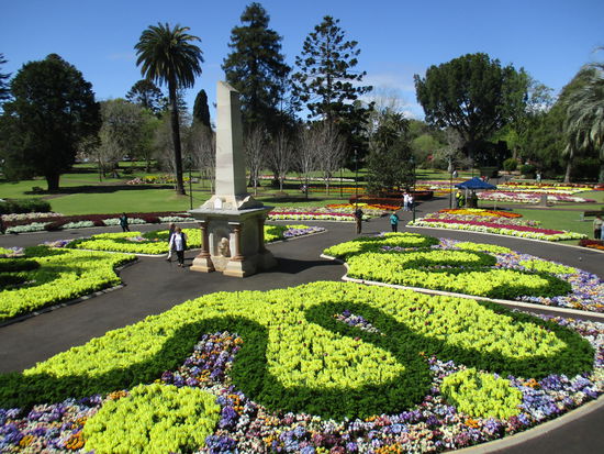 @ Queens Park Garden