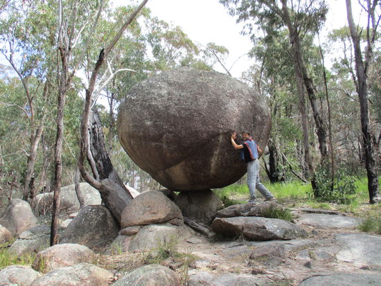 ... doch zuerst müssen Steine aus dem Weg geräumt werden... 
