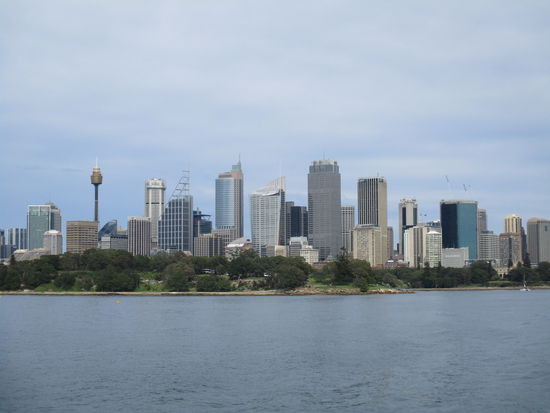 Skyline von Sydney von der Manly Ferry aus gesehen