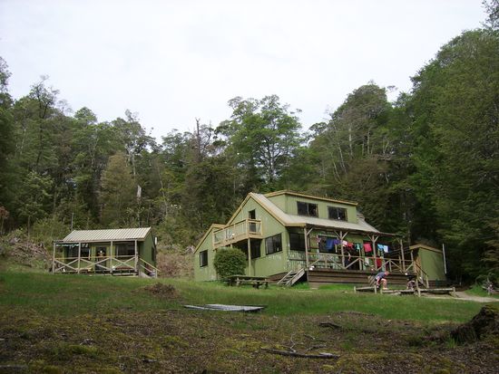 Moturarua Hut