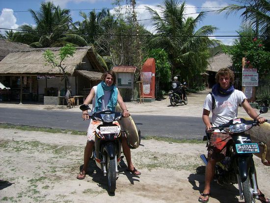 Mopeds und Surfboards