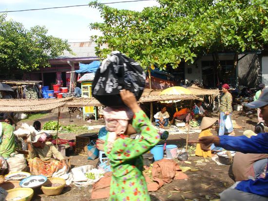 Ein Markt in der Naehe Kutas
