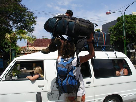 Beim Beladen des zweiten (ueberfuellten) Fahrzeugs