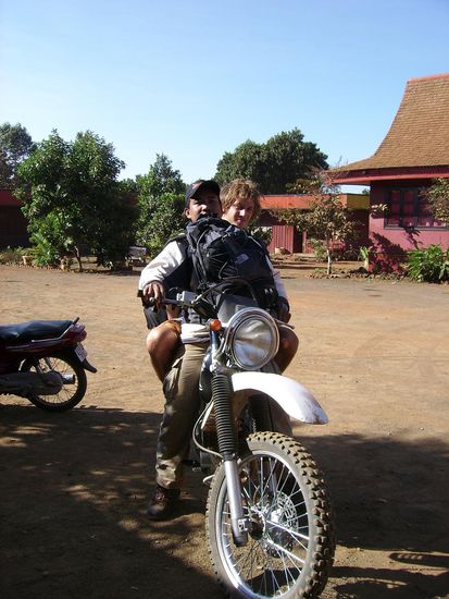 Per Motorrad zum Ausgangspunkt unsers Tracks