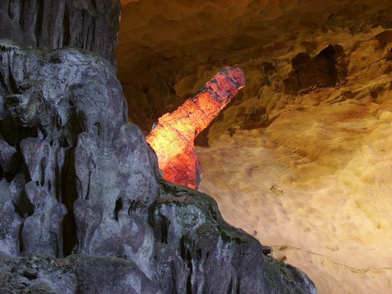 ...mit lustigen Felsformationen