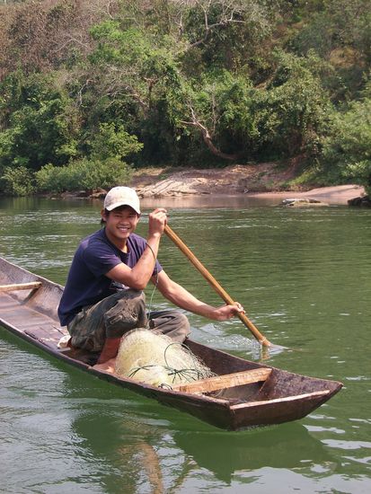 Fischer auf dem Nam Ouu - wir immer mit einem Laecheln