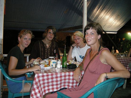 Hummer zum Abendessen( Mirte, ich, Freddy, Julia)