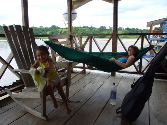 Auf unserer Terasse am Fluss