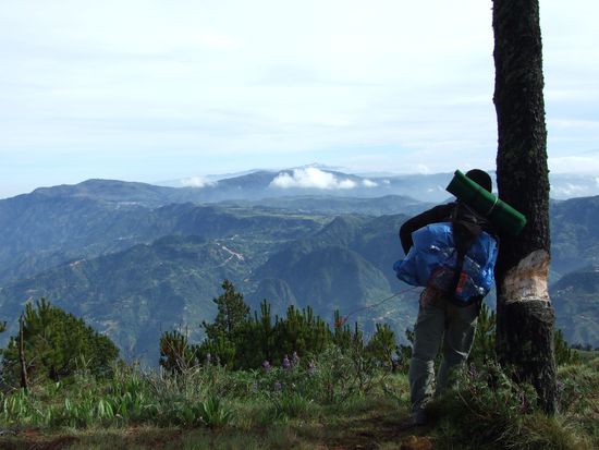 Wir geniessen Sonne und Ausblick