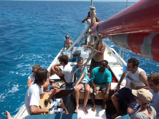 Mit Gitarre an Board