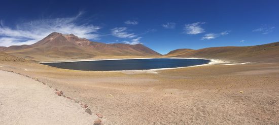 Die Stille fasziniert mich hier am meisten. Es gibt keine Geräusche, da die Gruppe sich ein wenig "verlaufen" hat, genieße ich die Minuten der Ruhe.