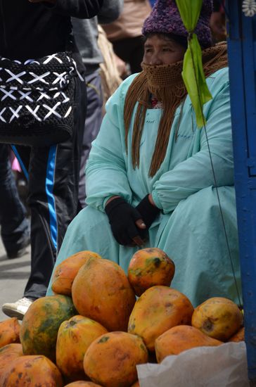 Es ist nicht besonders warm hier, es wird selten - auch im Sommer über 18 Grad, nach der Wärme in der Wüste müssen wir uns hier ein wenig umstellen.