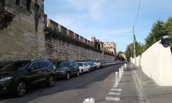 Die Stadtmauer von Avingon