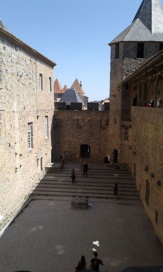 Ein Innenhof der Burg