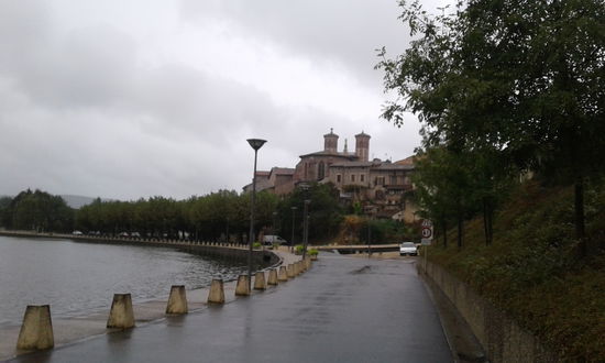 Jetzt noch mal von Nahem. Links die Garonne