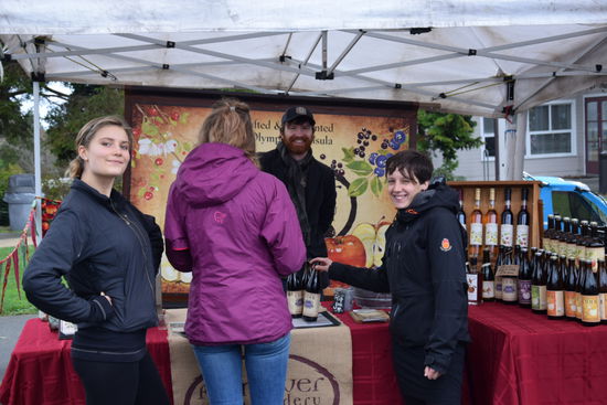 Cider Verkostung auf dem Markt