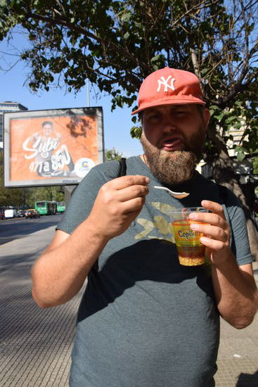 Das chilenische Nationalgetränk "MOTE CON HUESILLOS"