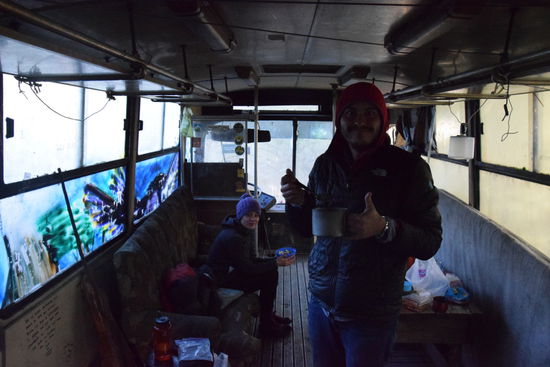 Diego und ich beim Frühstück