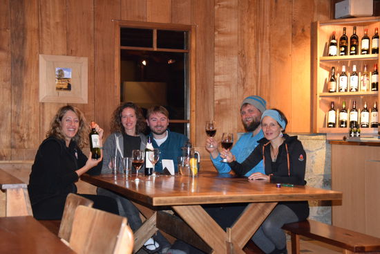 So ein netter Abend in Suizandina Lodge mit Liane, Johanna und Matias.