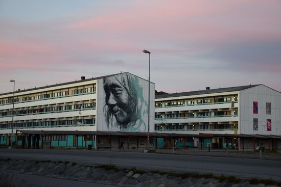 Hier die Plattenbauten