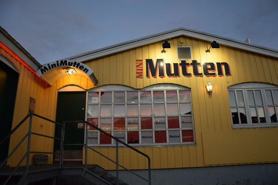 Karaaaoke und Happyøl