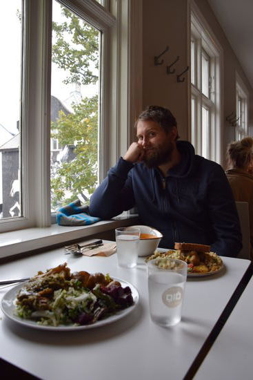 Lecker vegetarisches Essen in Reykjavik.