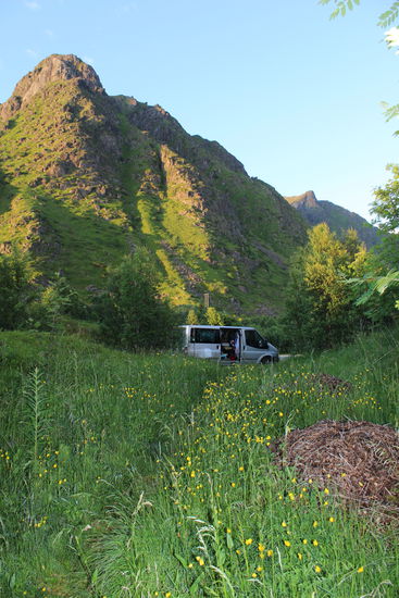 Stellplatz bei TAEN, um Mitternacht fotografiert