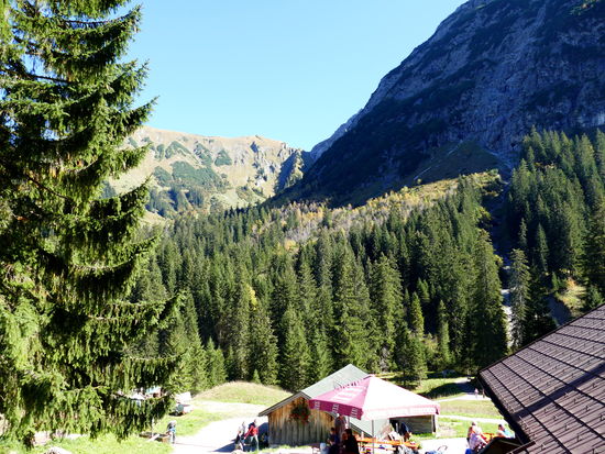 An der Bärgunthütte