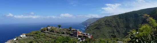 Panoramaaufnahme der Küste bei El Tablado