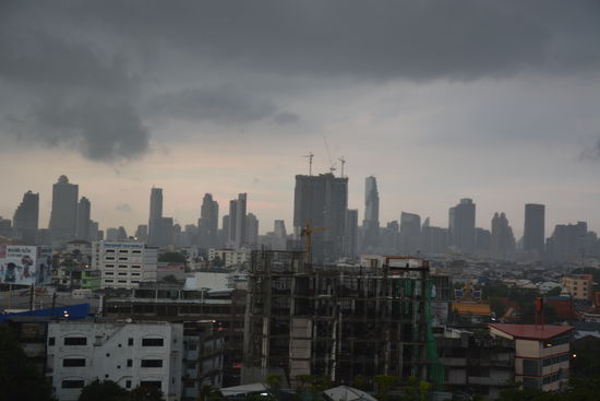 Der Blick von unserem Haus auf Downtown Bangkok