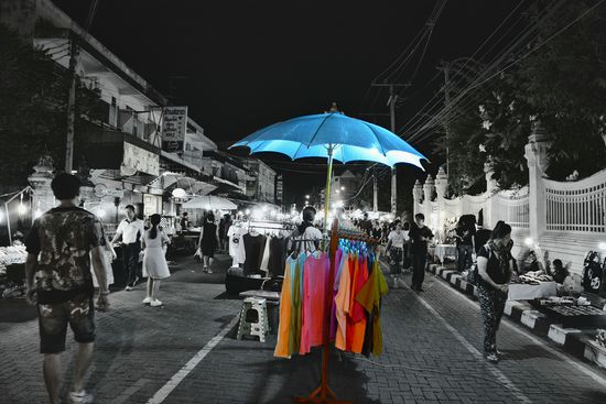 Sunday Walking Street