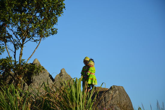 Kleine Kinder in Trachten