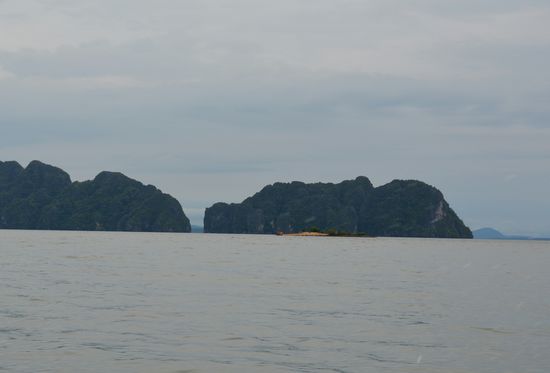 Das Inselchen Koh Ung vor Koh Talabeng