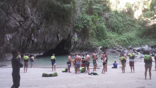 Der eingang der Emerald Cave